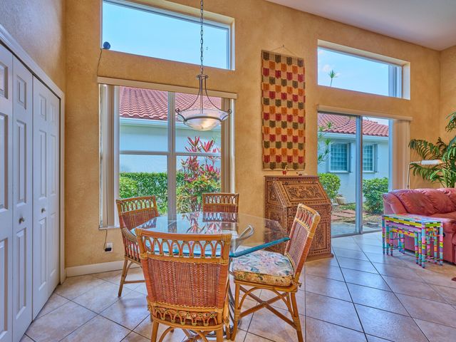 5455 S Fountains Dr Drive S, Lake Worth, FL 33467