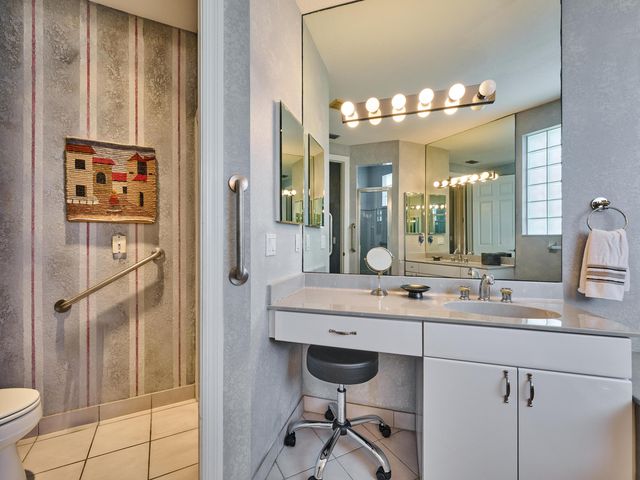 5455 S Fountains Dr Drive S, Lake Worth, FL 33467