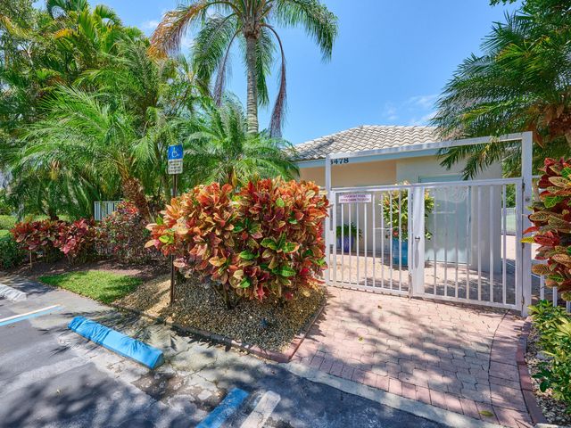 5455 S Fountains Dr Drive S, Lake Worth, FL 33467