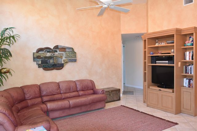 5455 S Fountains Dr Drive S, Lake Worth, FL 33467