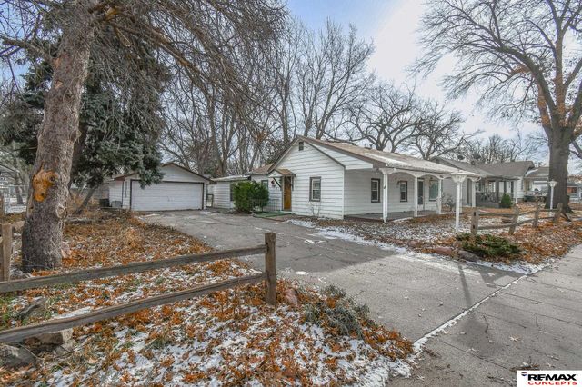 1916 N 32Nd Street, Lincoln, NE 68503