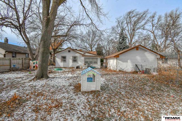 1916 N 32Nd Street, Lincoln, NE 68503