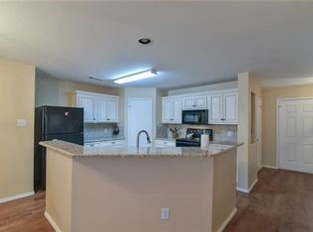 7405 Howling Coyote Lane, Fort Worth, TX 76131