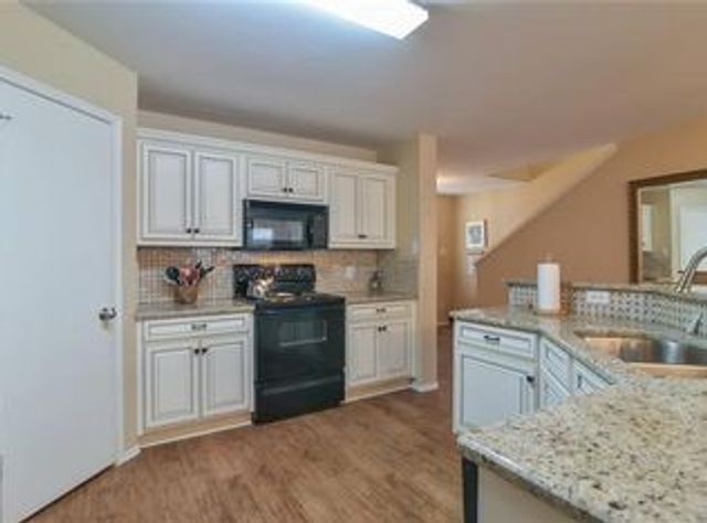 7405 Howling Coyote Lane, Fort Worth, TX 76131