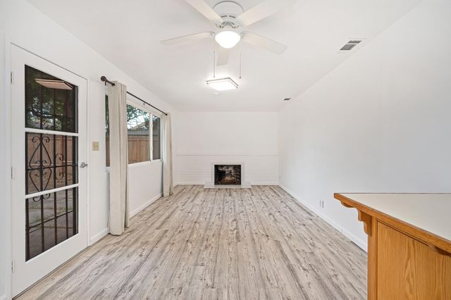 2920 Juniper Ave, Stockton, CA 95207