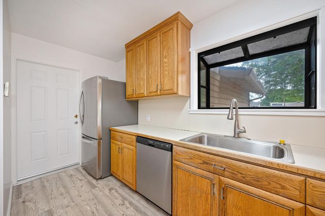 2920 Juniper Ave, Stockton, CA 95207