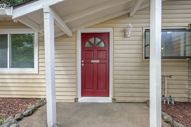 2920 Juniper Ave, Stockton, CA 95207