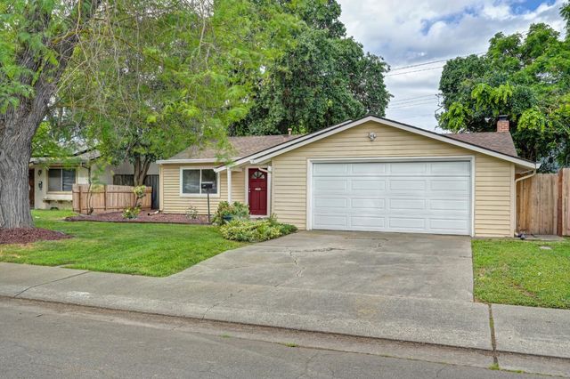 2920 Juniper Ave, Stockton, CA 95207