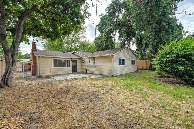 2920 Juniper Ave, Stockton, CA 95207