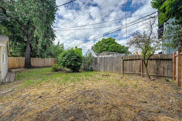 2920 Juniper Ave, Stockton, CA 95207