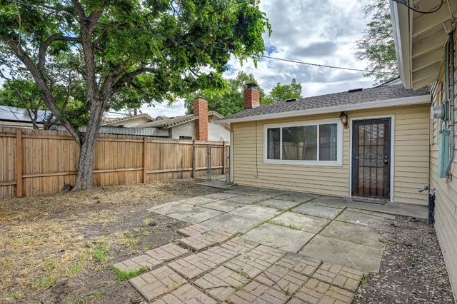 2920 Juniper Ave, Stockton, CA 95207