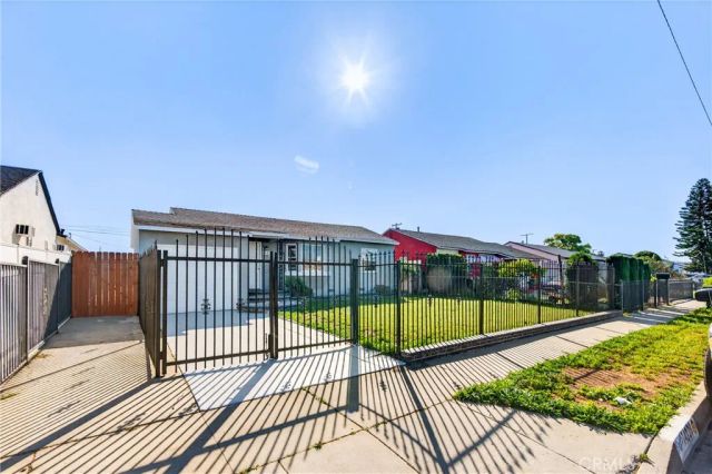 14328 S Cahita, Compton, CA 90220