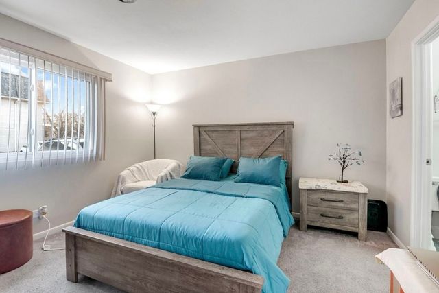 9621 S Karlov Avenue 104, Oak Lawn, IL 60453