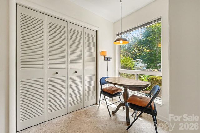9014 Mcalpine Cove Court, Charlotte, NC 28270