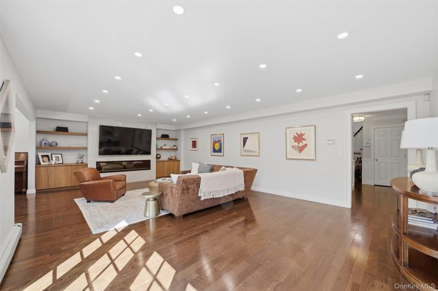 11 White Plains Road, Bronxville, NY 10708