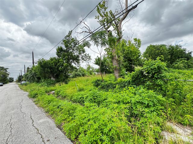 4706 Falls Street, Houston, TX 77026