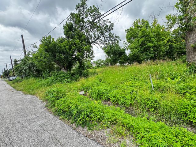 4706 Falls Street, Houston, TX 77026