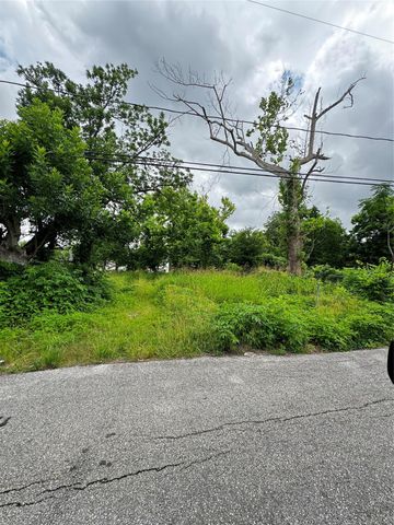 4706 Falls Street, Houston, TX 77026