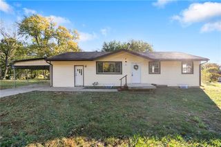 111 N Austin Street, Oak Grove, MO 64075