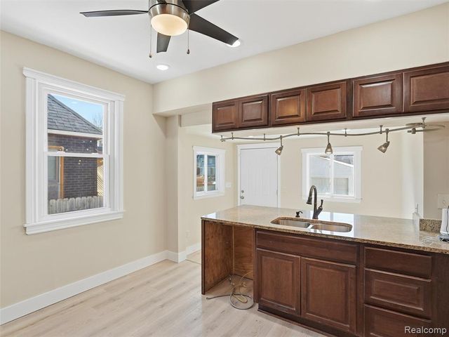 713 Clairmount Street, Detroit, MI 48202