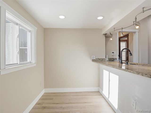 713 Clairmount Street, Detroit, MI 48202