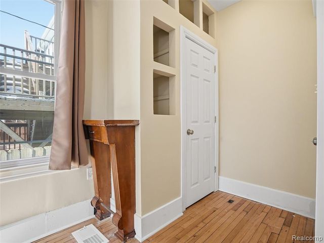 713 Clairmount Street, Detroit, MI 48202