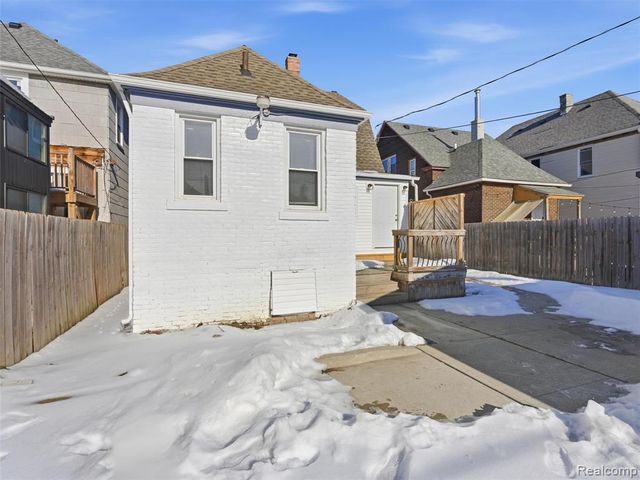 713 Clairmount Street, Detroit, MI 48202