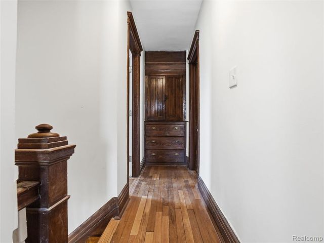 713 Clairmount Street, Detroit, MI 48202