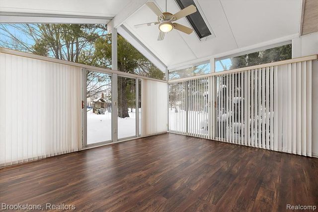 5138 Hale Drive, Troy, MI 48085