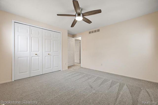 5138 Hale Drive, Troy, MI 48085