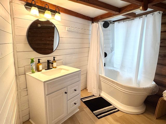 438 Old Bradley Road, St. Johnsbury, VT 05819