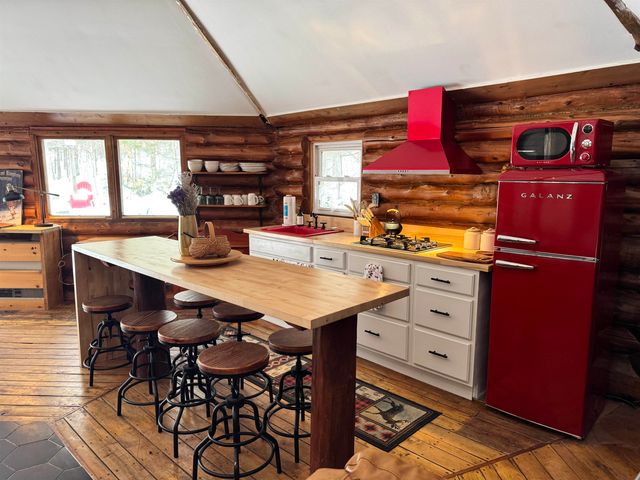 438 Old Bradley Road, St. Johnsbury, VT 05819