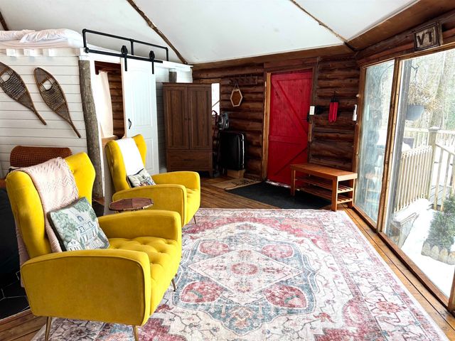 438 Old Bradley Road, St. Johnsbury, VT 05819