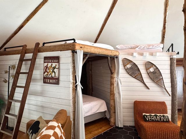 438 Old Bradley Road, St. Johnsbury, VT 05819