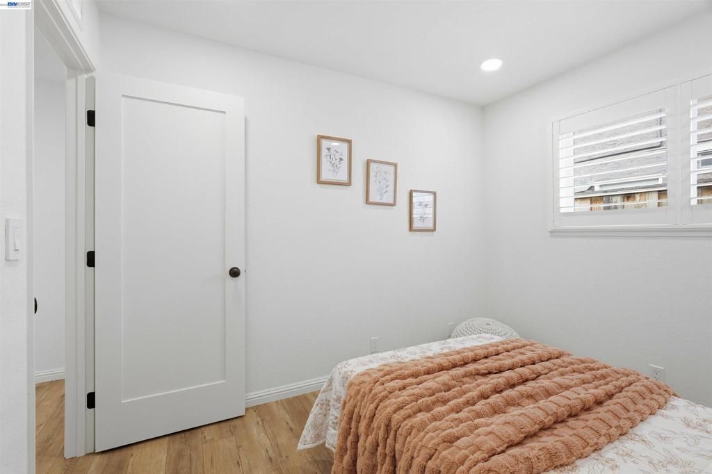 Image 20 of property listing at 7629 Elderwood Court, Cupertino, CA 95014