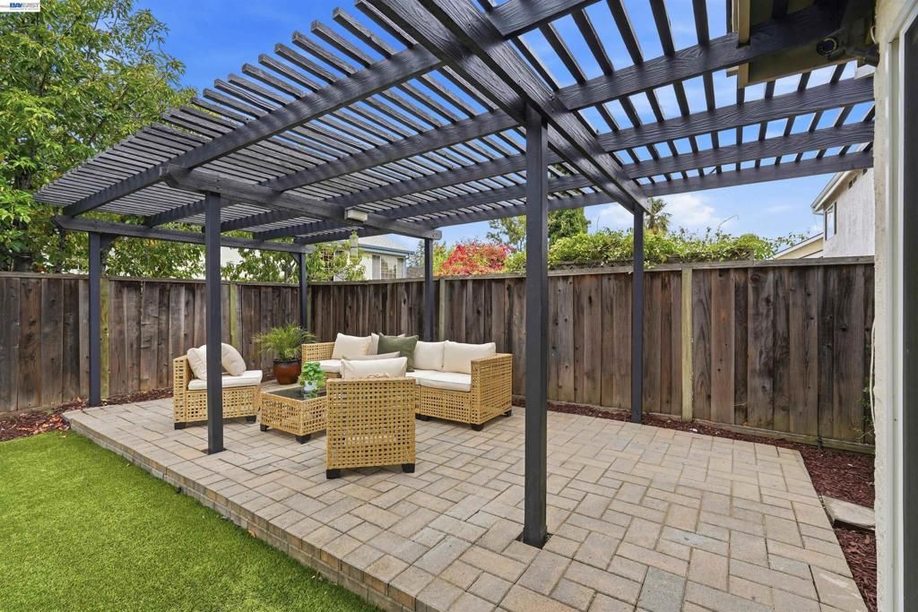 Image 38 of property listing at 7629 Elderwood Court, Cupertino, CA 95014