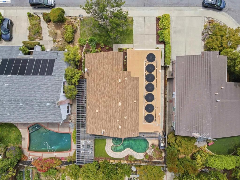 Image 54 of property listing at 7629 Elderwood Court, Cupertino, CA 95014