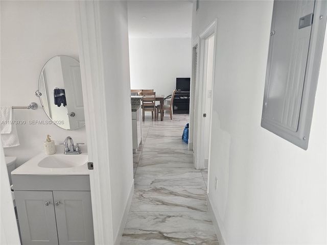 6130 Grant St 3, Hollywood, FL 33024