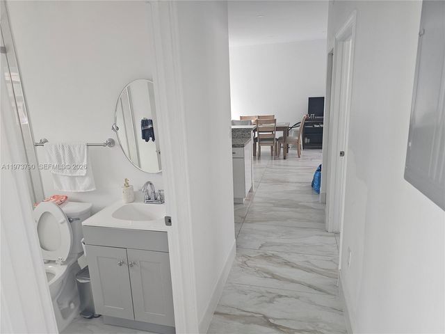 6130 Grant St 3, Hollywood, FL 33024