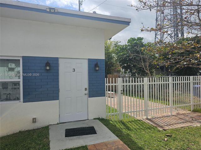 6130 Grant St 3, Hollywood, FL 33024