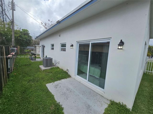 6130 Grant St 3, Hollywood, FL 33024