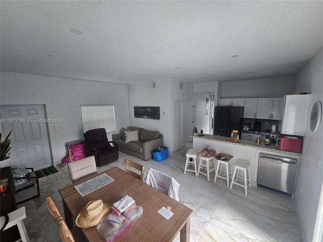 6130 Grant St 3, Hollywood, FL 33024