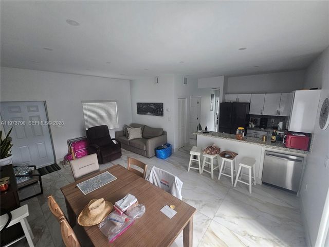 6130 Grant St 3, Hollywood, FL 33024