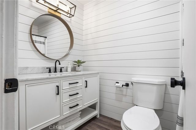 24319 N Canyon Lake Drive N 6, Canyon Lake, CA 92587