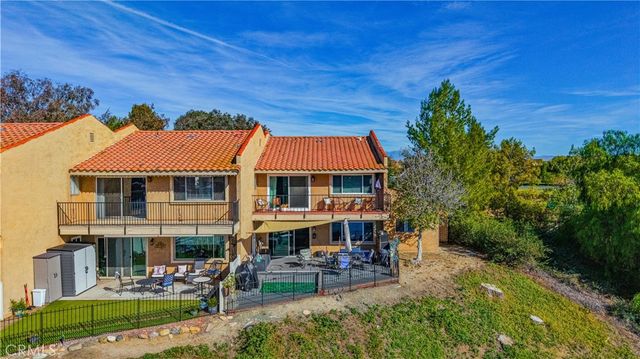 24319 N Canyon Lake Drive N 6, Canyon Lake, CA 92587