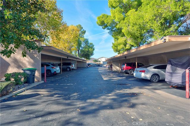 24319 N Canyon Lake Drive N 6, Canyon Lake, CA 92587