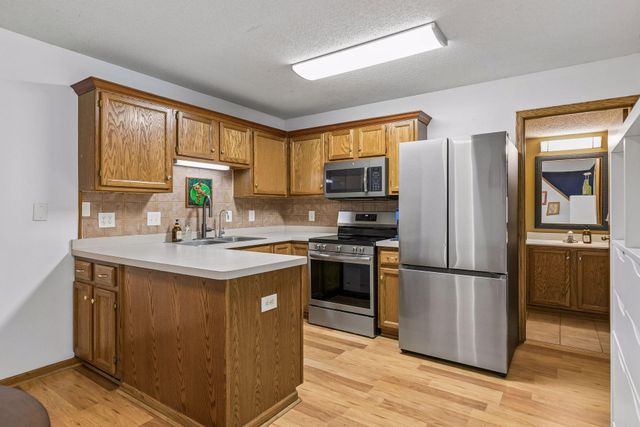 7943 Forest Boulevard I, Woodbury, MN 55125