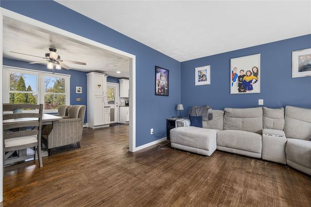 64 Long Court, Cranston, RI 02920