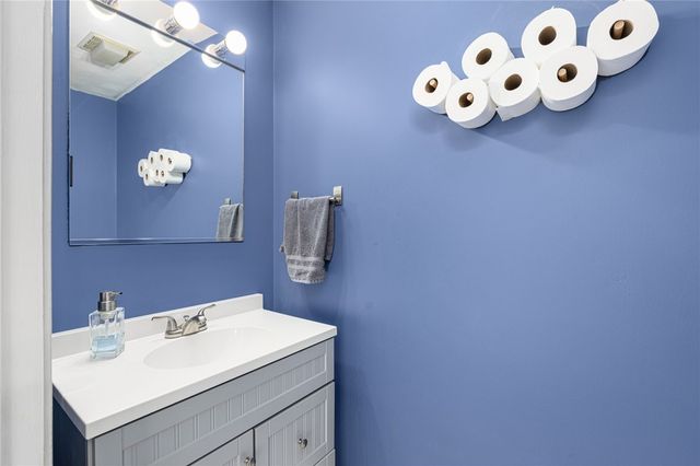 64 Long Court, Cranston, RI 02920