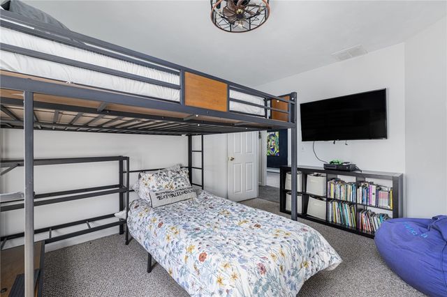 64 Long Court, Cranston, RI 02920
